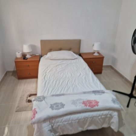 Habitacion Individual Privada, Piso De 3 Habitaciones Con Areas Compartidas La Laguna  Esterno foto
